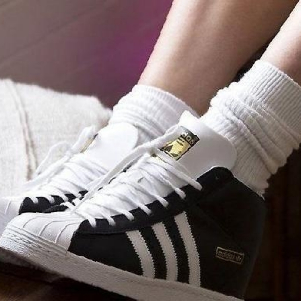 new Adidas Superstar high (up) Sneakers Size 8.5